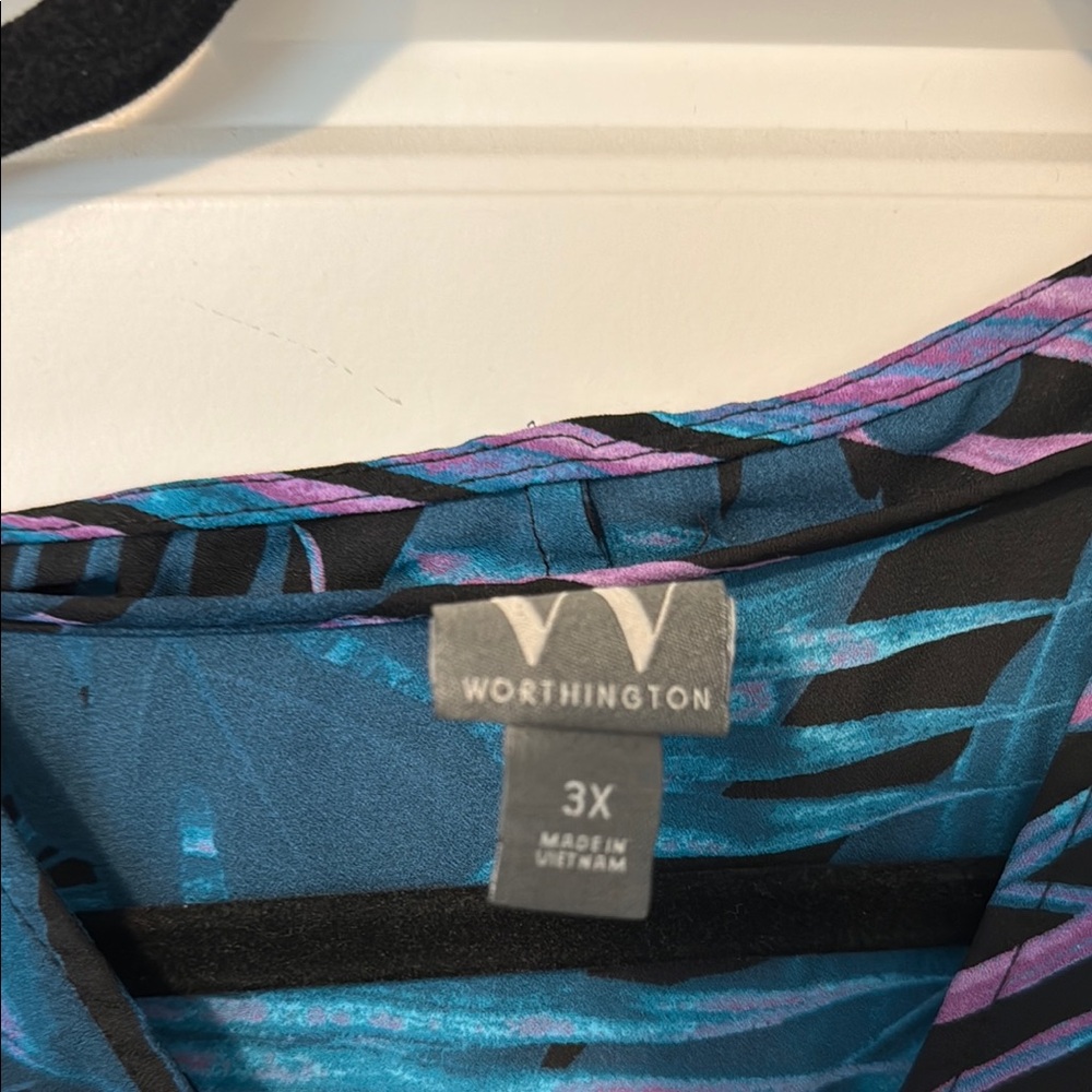 Tropical Print Women's Top - Picture 3 of 7